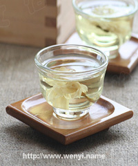 �y�������