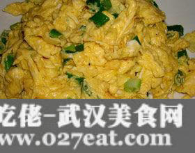 野蔥炒雞蛋的做法 野蔥炒雞蛋的做法