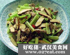 芹菜炒熏干的做法 芹菜炒熏干的做法