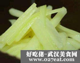 素拌芹菜的做法 素拌芹菜的做法