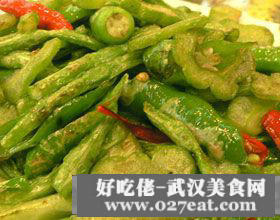 辣椒苦瓜的做法 辣椒苦瓜的做法