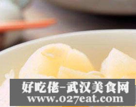 百合荸薺雪梨羹的做法 百合荸薺雪梨羹的做法