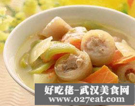 飄香豬尾煲的做法 飄香豬尾煲的做法