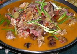 土家臘豬蹄火鍋的做法 土家臘豬蹄火鍋的做法