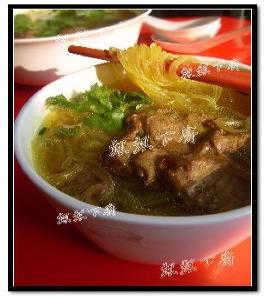 咖喱牛肉粉絲湯的做法 咖喱牛肉粉絲湯的做法