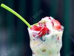 草莓水果酸奶杯的做法 草莓水果酸奶杯的做法