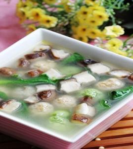 三色魚丸湯的做法 三色魚丸湯的做法