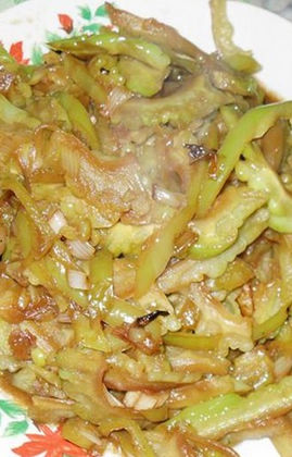 辣椒炒苦瓜的做法 辣椒炒苦瓜的做法