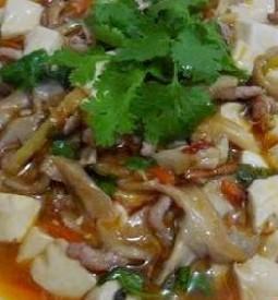 紅燒平菇豆腐的做法 紅燒平菇豆腐的做法