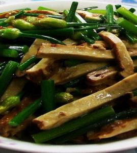 韭菜花炒香干絲的做法 韭菜花炒香干絲的做法