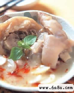 通草豬腳花生湯的做法 通草豬腳花生湯的做法