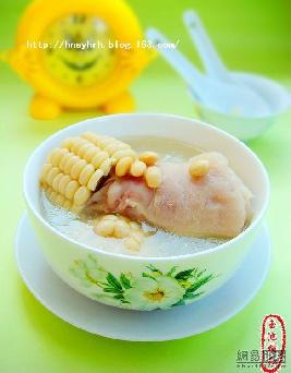 玉米豬手黃豆湯的做法 玉米豬手黃豆湯的做法