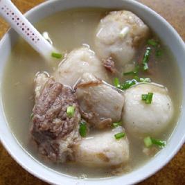 牛腩煲芋頭的做法 牛腩煲芋頭的做法