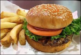 黑胡椒牛肉漢堡的做法 黑胡椒牛肉漢堡的做法