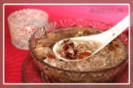 雞蛋酒釀芡實(shí)羹的做法 雞蛋酒釀芡實(shí)羹的做法