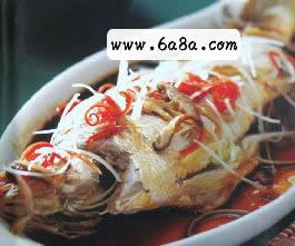 蔥油蒸大黃魚的做法 蔥油蒸大黃魚的做法