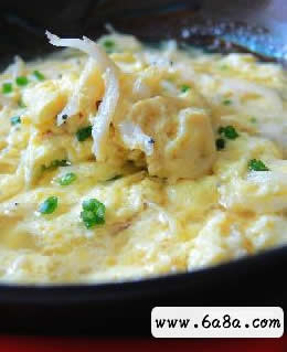 銀魚撲蛋的做法 銀魚撲蛋的做法