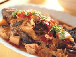 泡菜煨石斑魚的做法 泡菜煨石斑魚的做法