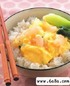 滑蛋蝦仁蓋飯的做法 滑蛋蝦仁蓋飯的做法