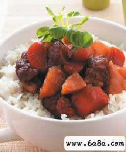 馬鈴薯燉肉蓋飯的做法 馬鈴薯燉肉蓋飯的做法