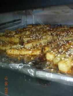 香烤薯?xiàng)l茄子金針菇的做法 香烤薯?xiàng)l茄子金針菇的做法