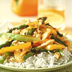 橙味雞肉炒甜椒蘆筍的做法 橙味雞肉炒甜椒蘆筍的做法