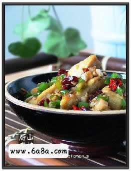 青椒炒臭豆腐的做法 青椒炒臭豆腐的做法