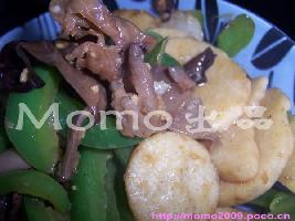 鮮淮山木耳炒燈籠椒的做法 鮮淮山木耳炒燈籠椒的做法