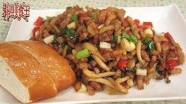 鴻喜菇炒五花肉的做法 鴻喜菇炒五花肉的做法