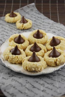 kisses花生杏仁小圓餅的做法 kisses花生杏仁小圓餅的做法