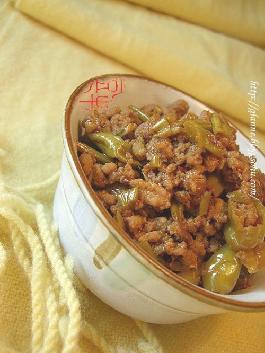 �ᶹ��ţ�������