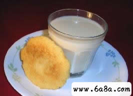 自制豆?jié){及煎豆渣餅的做法 自制豆?jié){及煎豆渣餅的做法