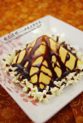 虎年金字塔南瓜慕斯的做法 虎年金字塔南瓜慕斯的做法