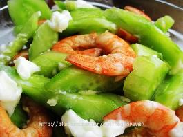 鮮蝦涼拌鮮黃瓜的做法 鮮蝦涼拌鮮黃瓜的做法