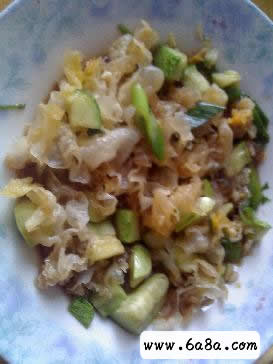 銀耳拌黃瓜的做法 銀耳拌黃瓜的做法
