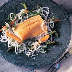 煙熏鱈魚(yú)配米粉的做法 煙熏鱈魚(yú)配米粉的做法