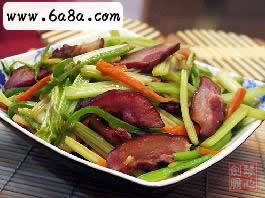 香芹炒臘豬面肉的做法 香芹炒臘豬面肉的做法