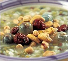 色香味俱全的幸福牌臘八粥的做法 色香味俱全的幸福牌臘八粥的做法