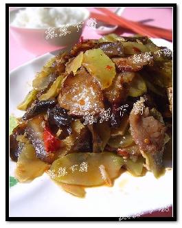 干鍋青筍臘肉的做法 干鍋青筍臘肉的做法