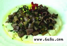 香椿豆腐拌海腸的做法 香椿豆腐拌海腸的做法
