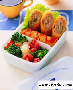 春卷便當(dāng)?shù)淖龇? title=