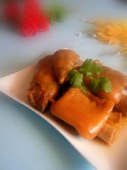 鮑汁燉豬腳的做法 鮑汁燉豬腳的做法