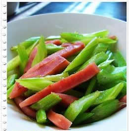 西芹炒火腿的做法 西芹炒火腿的做法