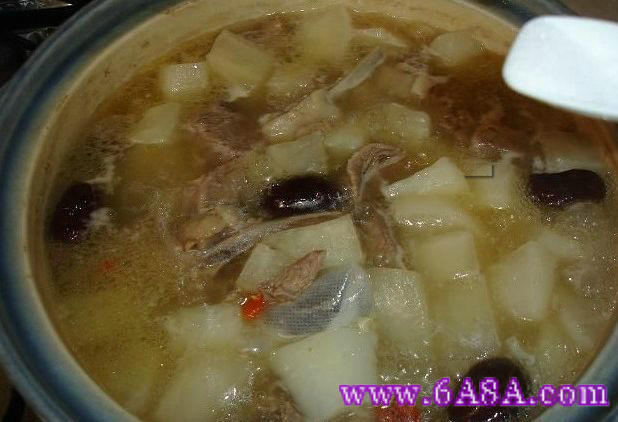 羊肉燉蘿卜的做法 羊肉燉蘿卜的做法