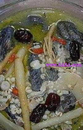 藥膳烏雞湯的做法 藥膳烏雞湯的做法