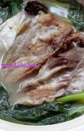 三文魚頭湯的做法 三文魚頭湯的做法