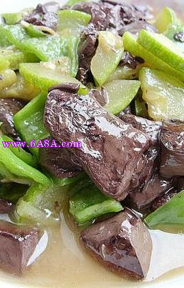 西葫蘆炒豬血的做法 西葫蘆炒豬血的做法