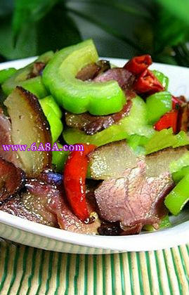 苦瓜炒臘肉的做法 苦瓜炒臘肉的做法