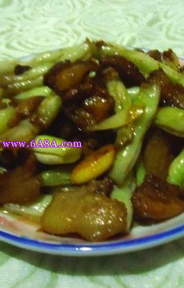 豬肉燜豆角的做法 豬肉燜豆角的做法