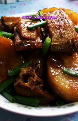 土豆燒橡皮魚的做法 土豆燒橡皮魚的做法